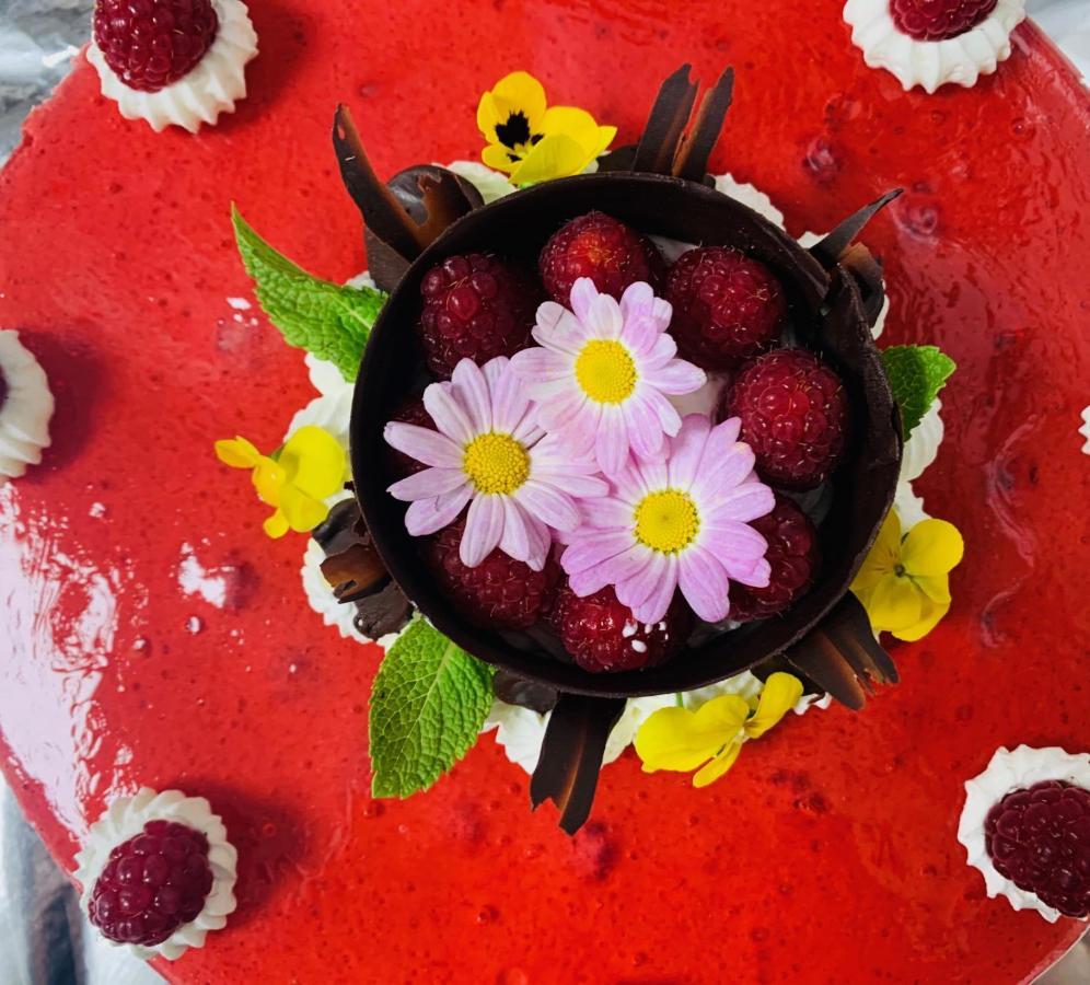 Hotel Restaurant L'Orchidee Ensisheim Dış mekan fotoğraf