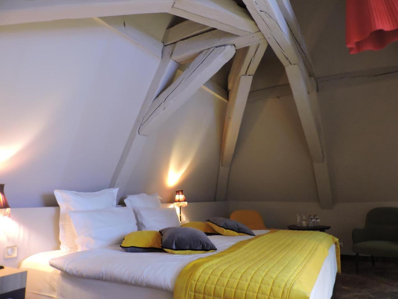 Hotel Restaurant L'Orchidee Ensisheim Dış mekan fotoğraf